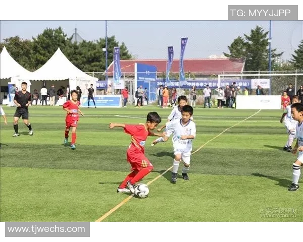 足球明星助力中国市场广告宣传引领潮流新风尚 足球明星助力中国市场广告宣传引领潮流新风尚