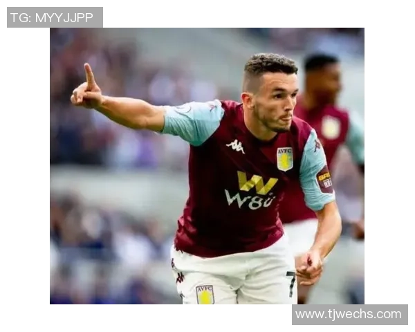 足球明星头像下的帅气男孩展现青春活力与运动魅力