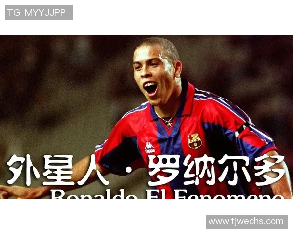 足球明星小卡自印引发球迷热潮展现个人魅力与职业生涯精彩瞬间