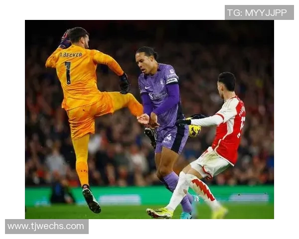 足球明星意外踢到蛋瞬间搞笑图片集锦让你捧腹大笑 足球明星意外踢到蛋瞬间搞笑图片集锦让你捧腹大笑