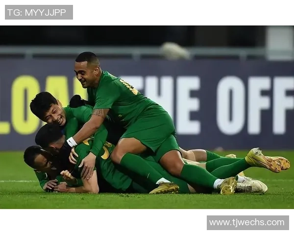 足球明星暴力行为的背后原因及其对社会的影响分析