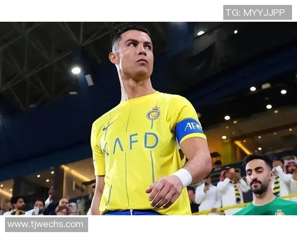 足球明星炫酷原地跳球视频展现惊人技巧与灵动身姿 足球明星炫酷原地跳球视频展现惊人技巧与灵动身姿