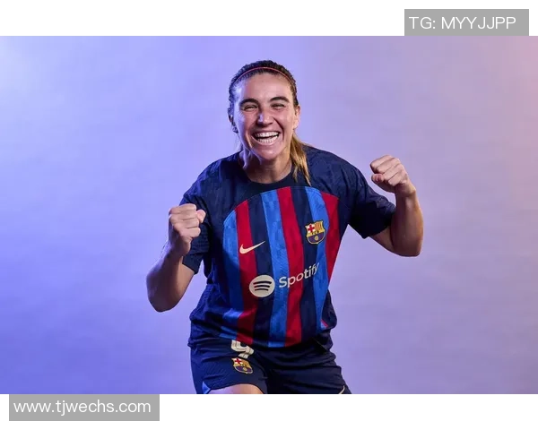 足球明星的个性魅力与独特风格如何影响他们的场上表现与球迷形象