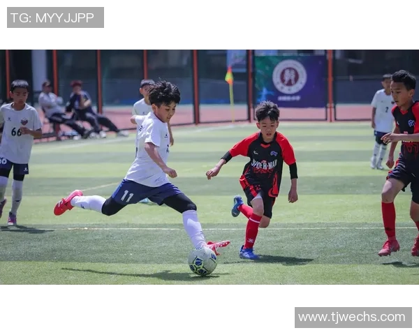 足球明星的励志宣言与精彩瞬间汇聚成的激情篇章