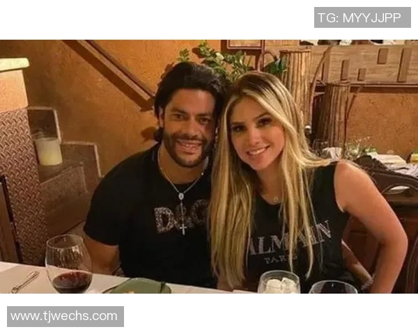 足球明星的侄女身份揭秘背后的故事与成就引人关注 足球明星的侄女身份揭秘背后的故事与成就引人关注