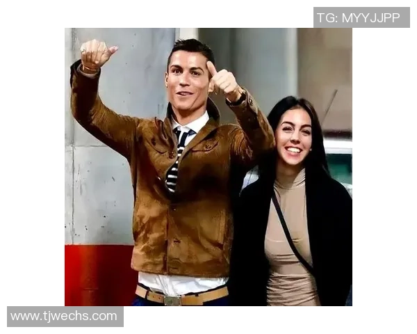 足球明星的爱情生活揭秘他们的妻子都有哪些人和故事 足球明星的爱情生活揭秘他们的妻子都有哪些人和故事