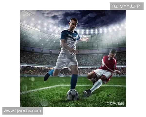 足球明星真实瞬间捕捉展现球场魅力与激情的精彩瞬间