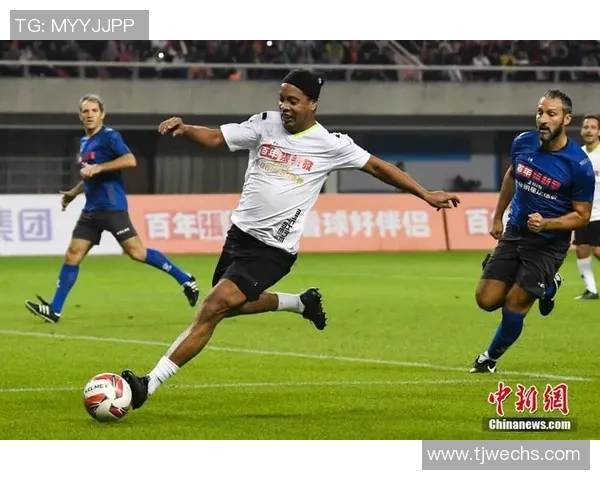 足球明星皇室揭秘谁是当今足坛的王者与传奇人物 足球明星皇室揭秘谁是当今足坛的王者与传奇人物