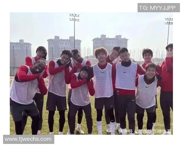 足球明星私生活曝光引发热议网友热议出轨事件背后的真相与影响 足球明星私生活曝光引发热议网友热议出轨事件背后的真相与影响