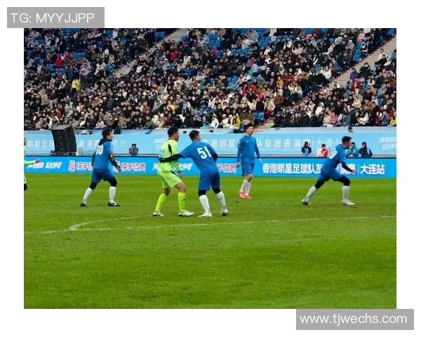 足球明星背影剪辑素材精选展现他们独特风采与激情瞬间 足球明星背影剪辑素材精选展现他们独特风采与激情瞬间