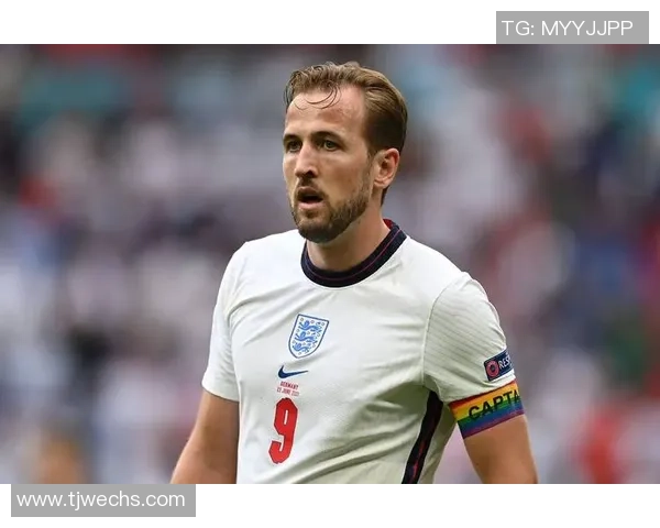 足球明星背后的励志故事与奋斗历程揭秘 足球明星背后的励志故事与奋斗历程揭秘